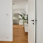 White I One Bedroom I One Cotroceni Park Апартаменты