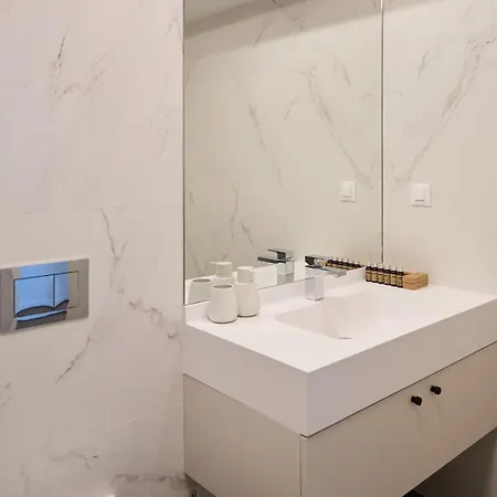 Apartment White I One Bedroom I One Cotroceni Park Bukarest