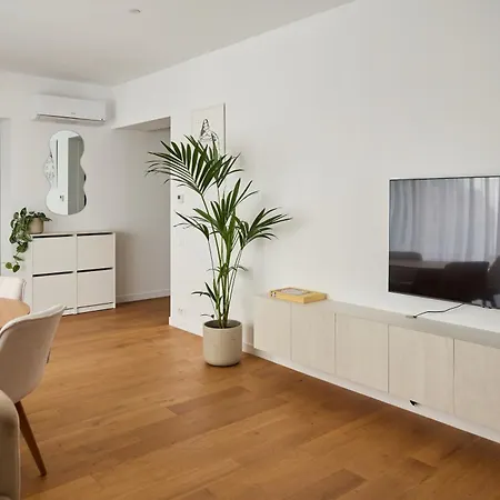Apartment White I One Bedroom I One Cotroceni Park