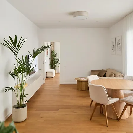 Apartment White I One Bedroom I One Cotroceni Park *