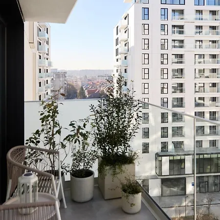 Apartment White I One Bedroom I One Cotroceni Park *