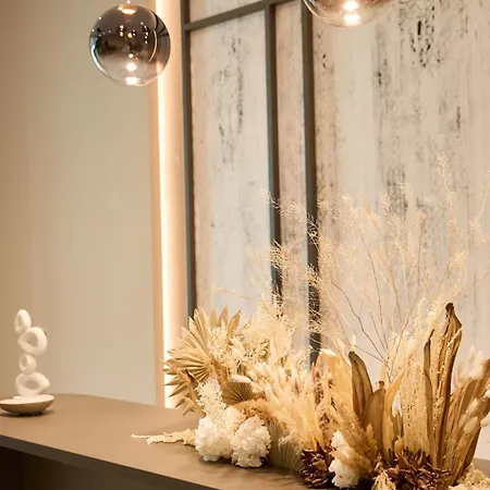 White I One Bedroom I One Cotroceni Park *