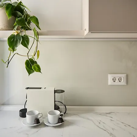 White I One Bedroom I One Cotroceni Park *