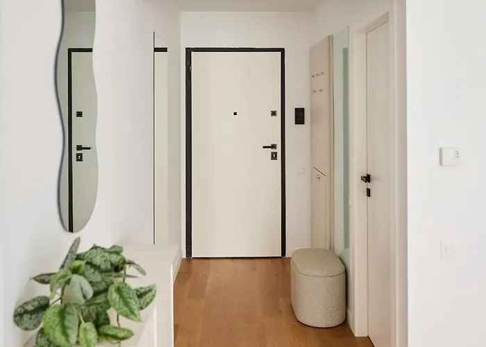 White I One Bedroom I One Cotroceni Park