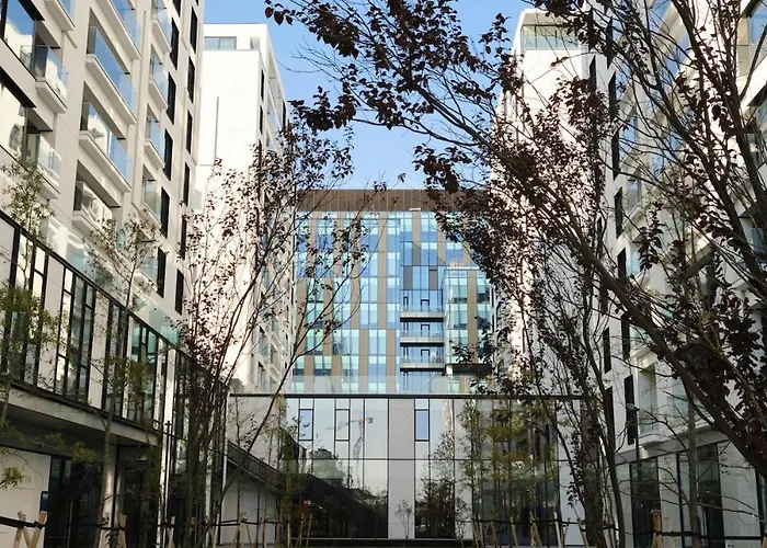 White I One Bedroom I One Cotroceni Park *