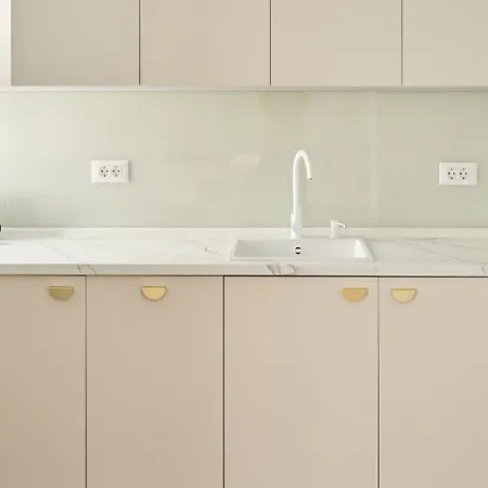 White I One Bedroom I One Cotroceni Park Lägenhet Bukarest