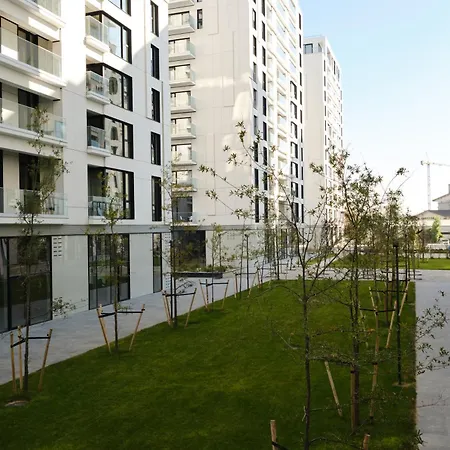 White I One Bedroom I One Cotroceni Park *