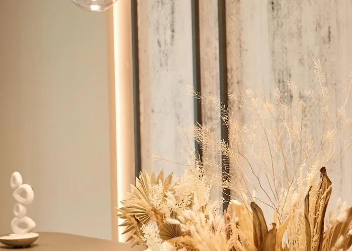 White I One Bedroom I One Cotroceni Park *