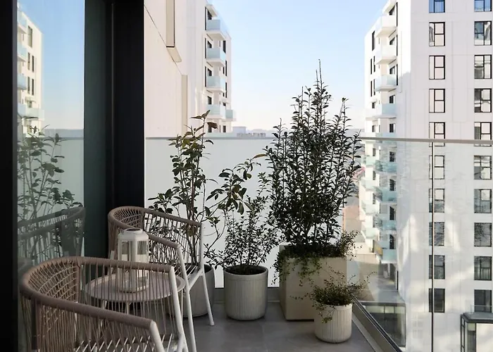 White I One Bedroom I One Cotroceni Park Lejlighed