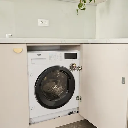 Apartment White I One Bedroom I One Cotroceni Park *