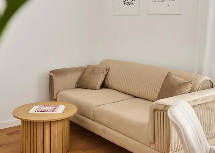 White I One Bedroom I One Cotroceni Park * 부쿠레슈티