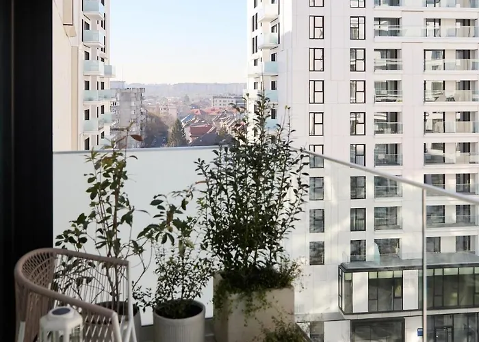 아파트 White I One Bedroom I One Cotroceni Park *